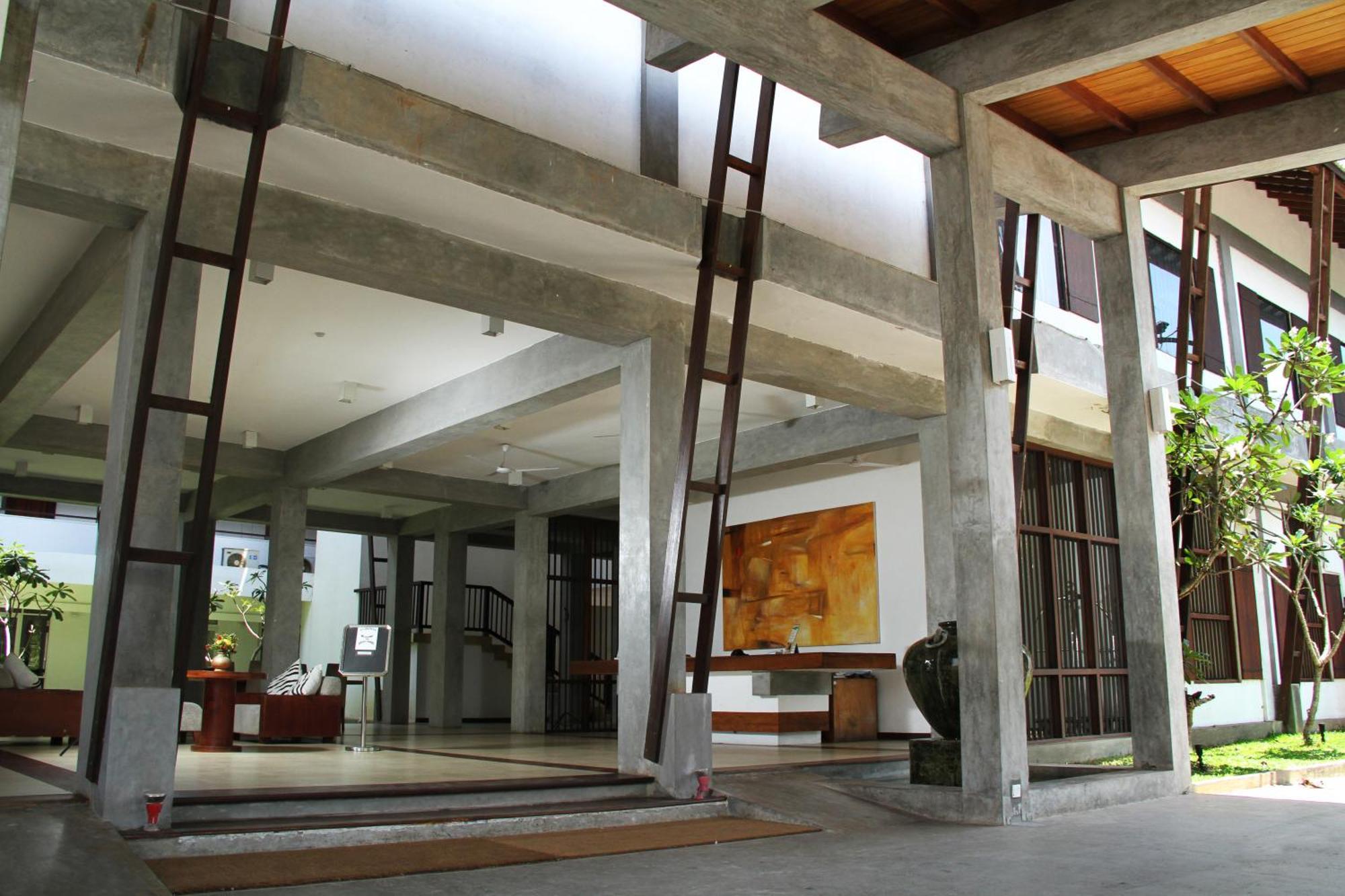 Goldi Sands Hotel Negombo Exterior photo