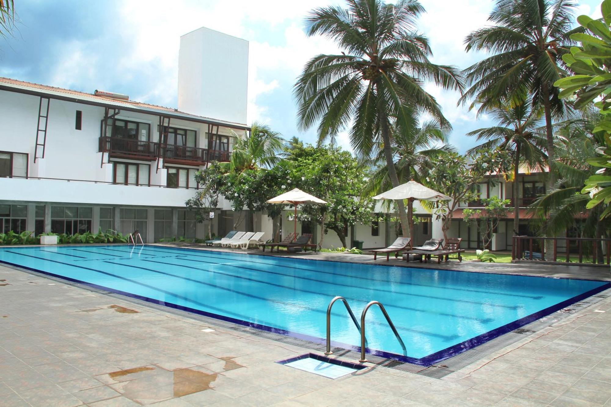 Goldi Sands Hotel Negombo Exterior photo