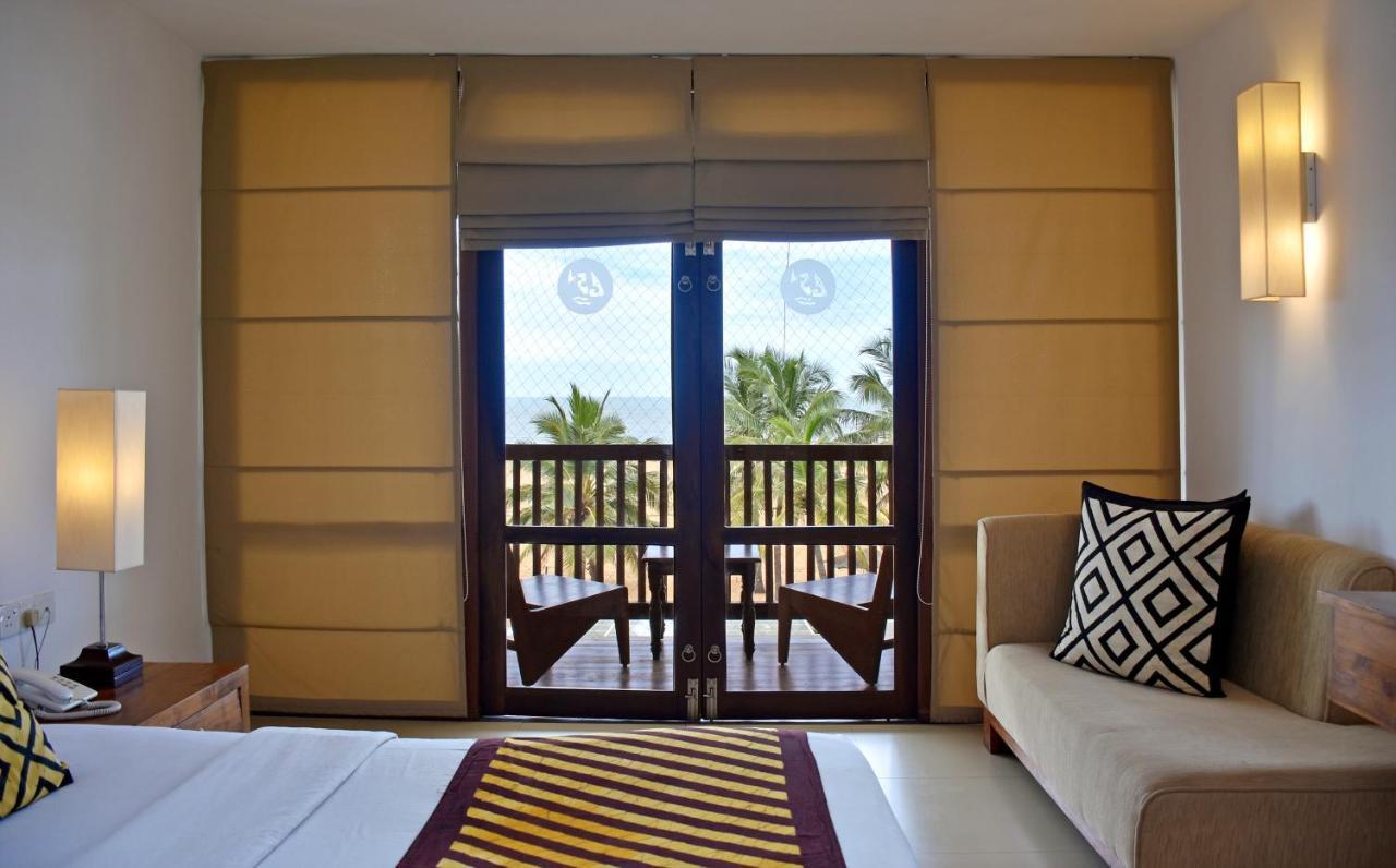 Goldi Sands Hotel Negombo Exterior photo